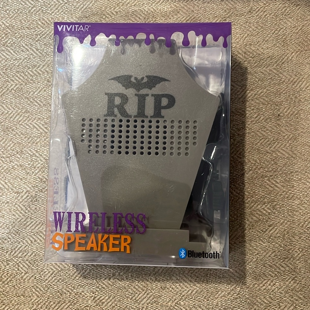 Target Bullseye Vivitar Graveyard Headstone RIP Wireless Bluetooth Speaker